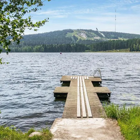 Дом отдыха Holiday Kalhu 3 *